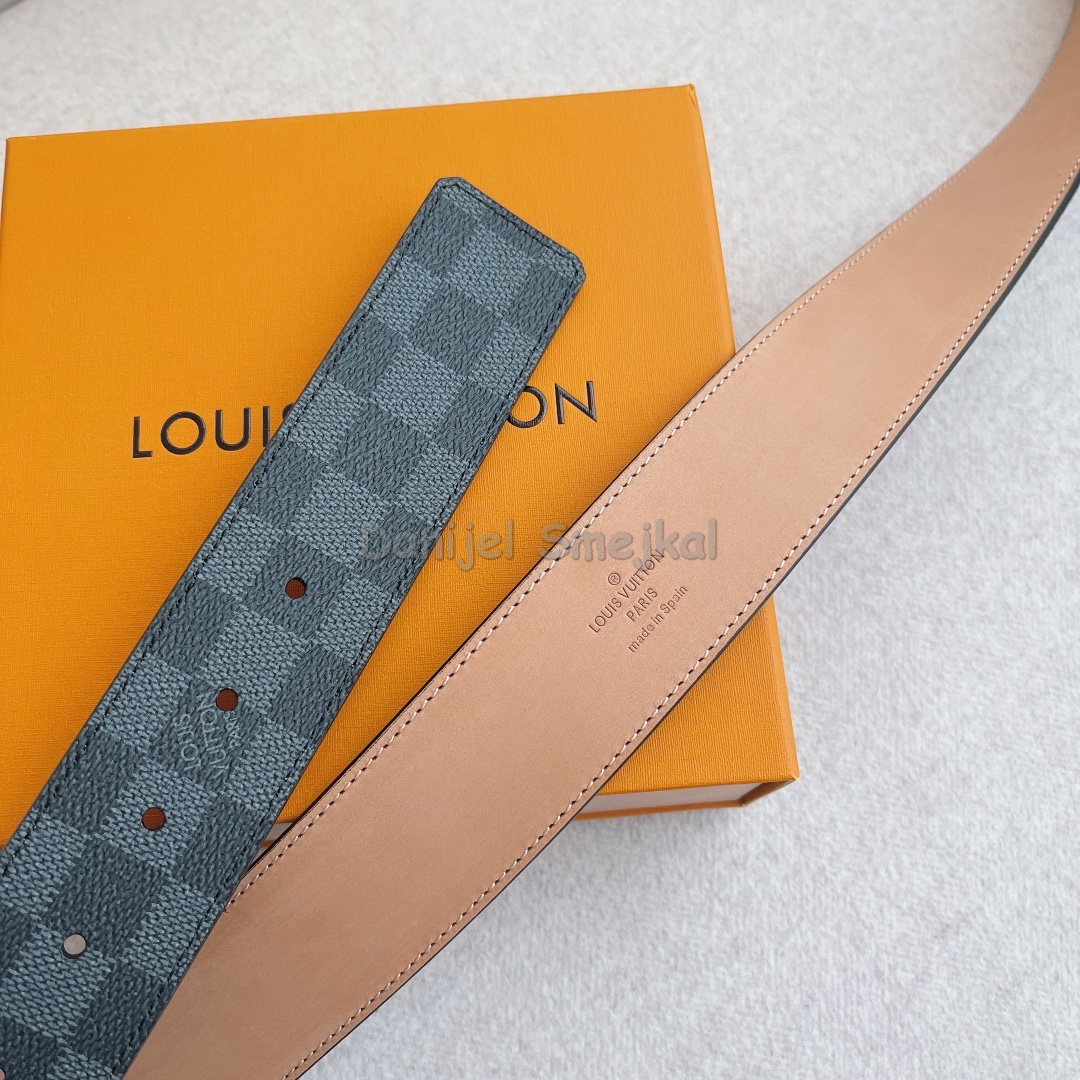 Louis Vuitton Daimer Belt 40mm