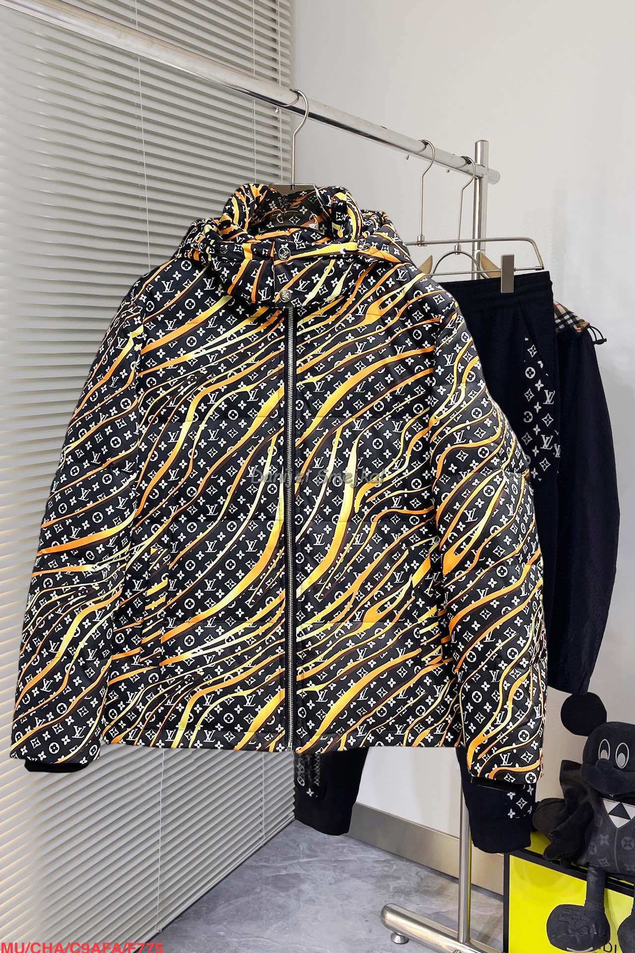 Louis Vuitton Daunenjacke