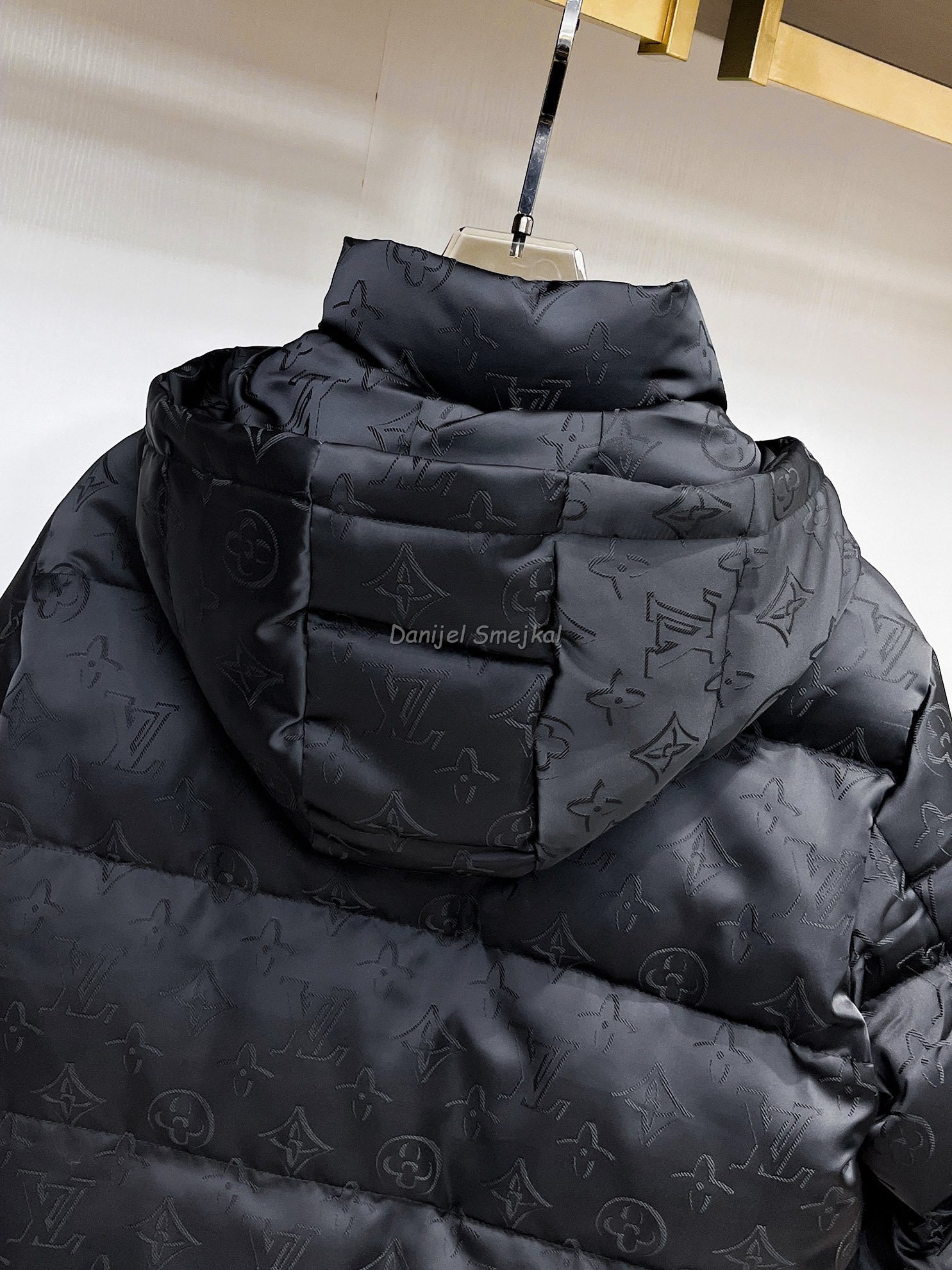 Louis Vuitton Daunenjacke