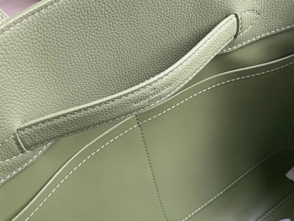 2025 Louis Vuitton Georges Tote Men 41cm