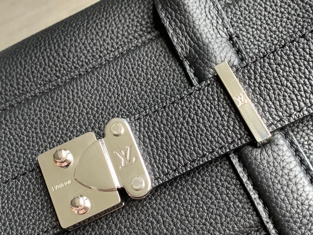 2025 Louis Vuitton Georges Tote Men 41cm