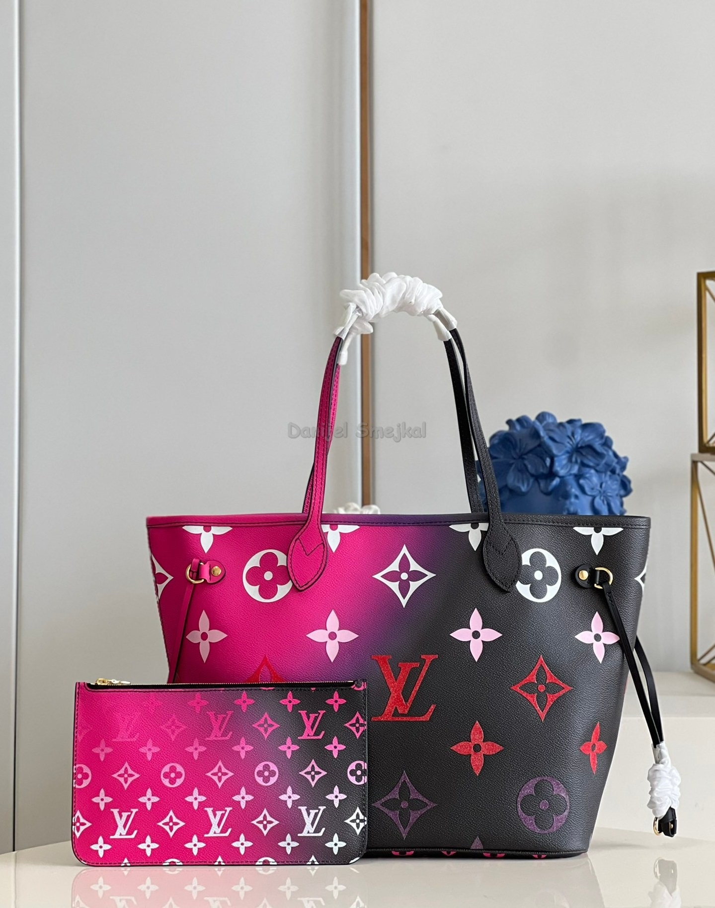 Louis Vuitton M20511 Neverfull MM Midnight Fuchsia 31cm