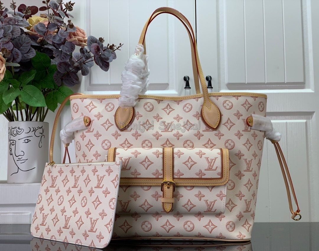 Louis Vuitton M20921 Neverfull MM 28cm