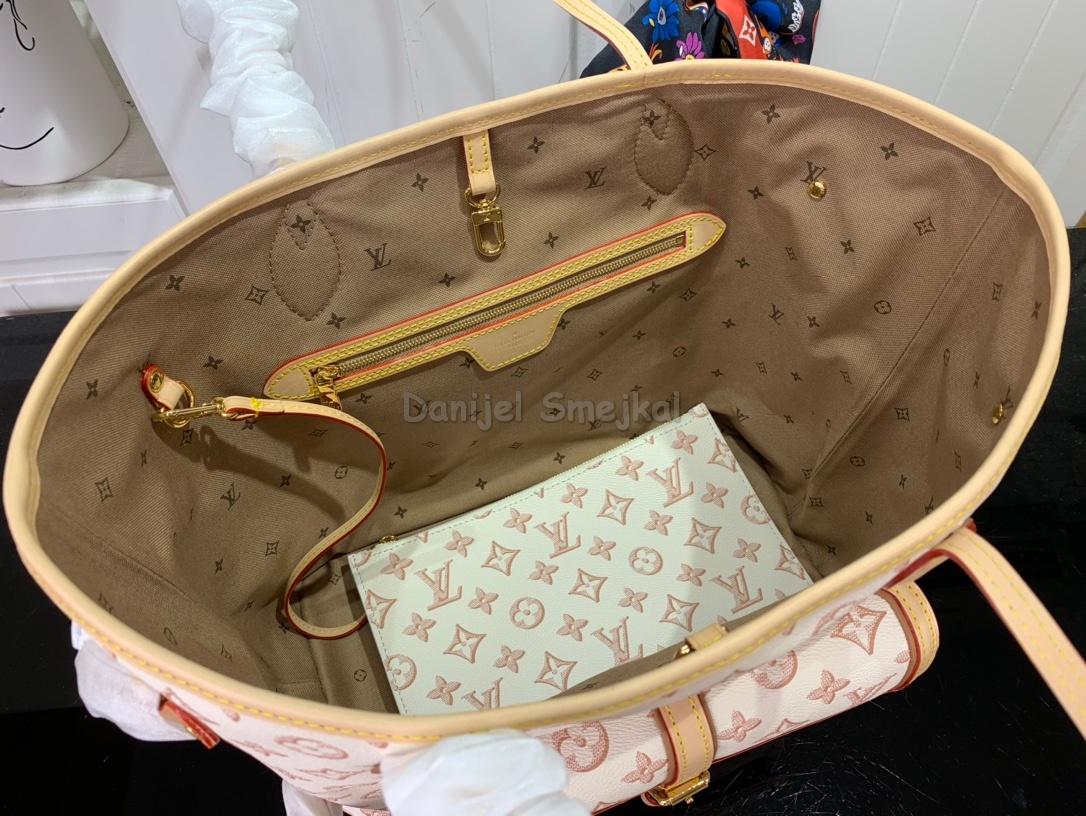 Louis Vuitton M20921 Neverfull MM 28cm