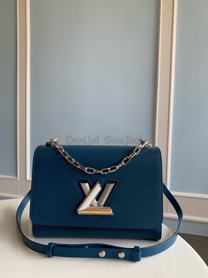 Louis Vuitton M21033 Twist MM Epi Leather 23cm