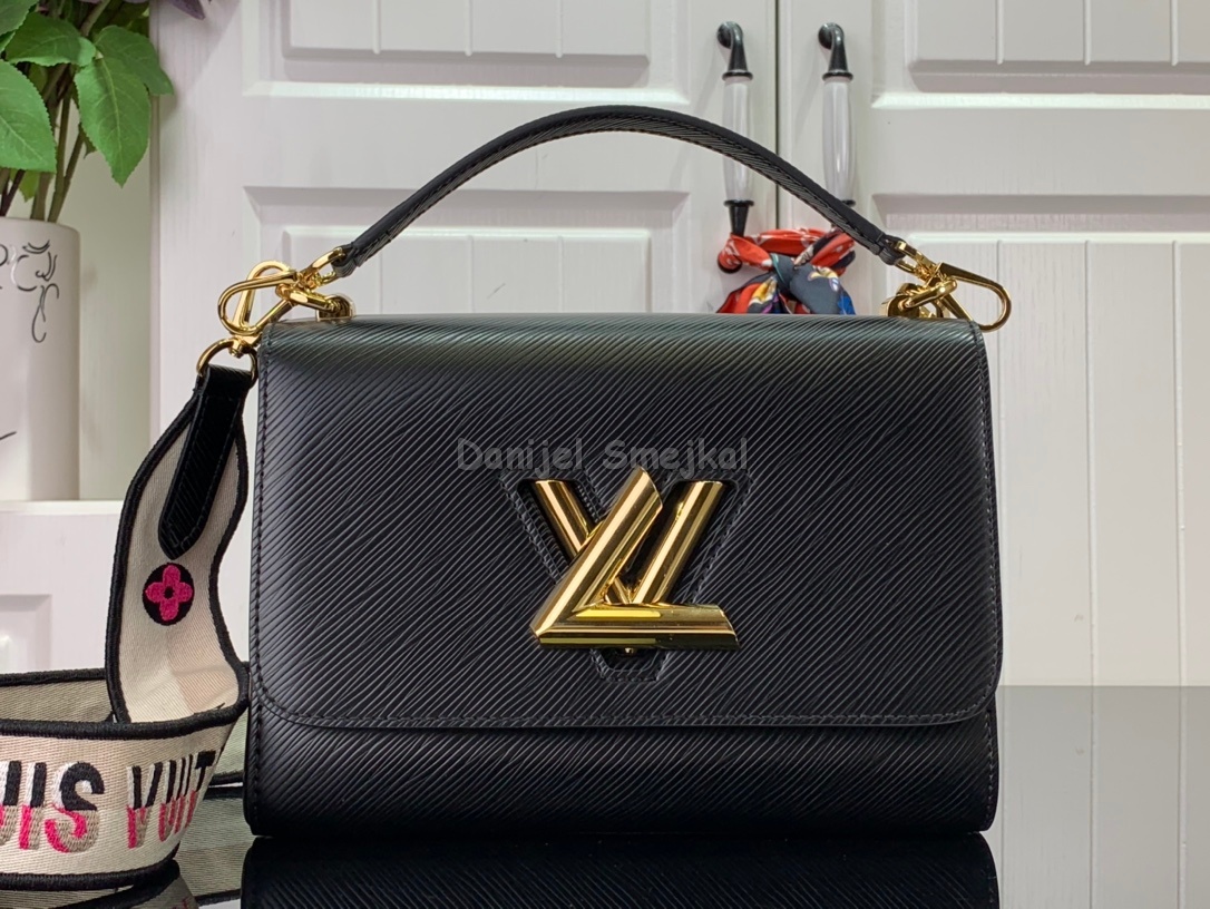 Louis Vuitton M21554 Twist MM Epi 23cm