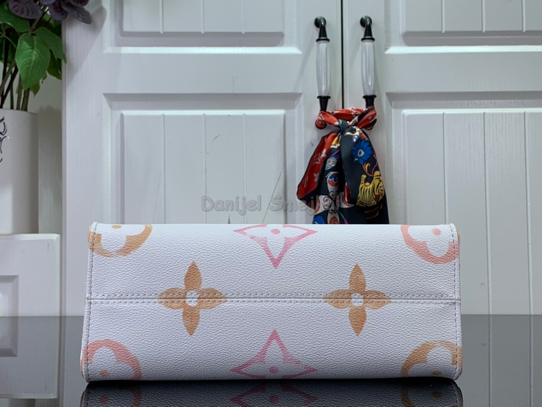 Louis Vuitton M22976 OnTheGo PM Monogram Canvas 25cm