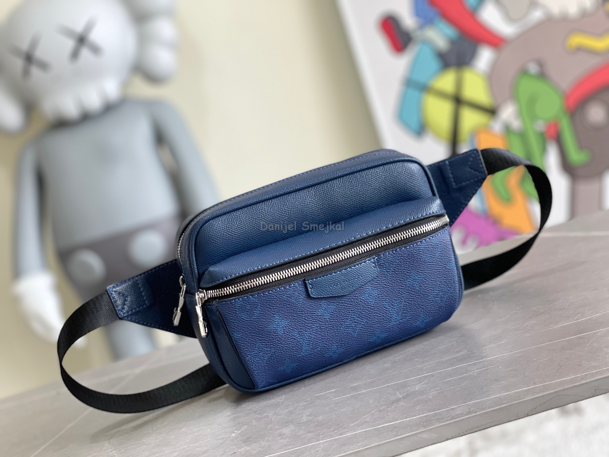 Louis Vuitton M30245 Outdoor Bumbag Monogram Eclipse Taiga Blue 21cm