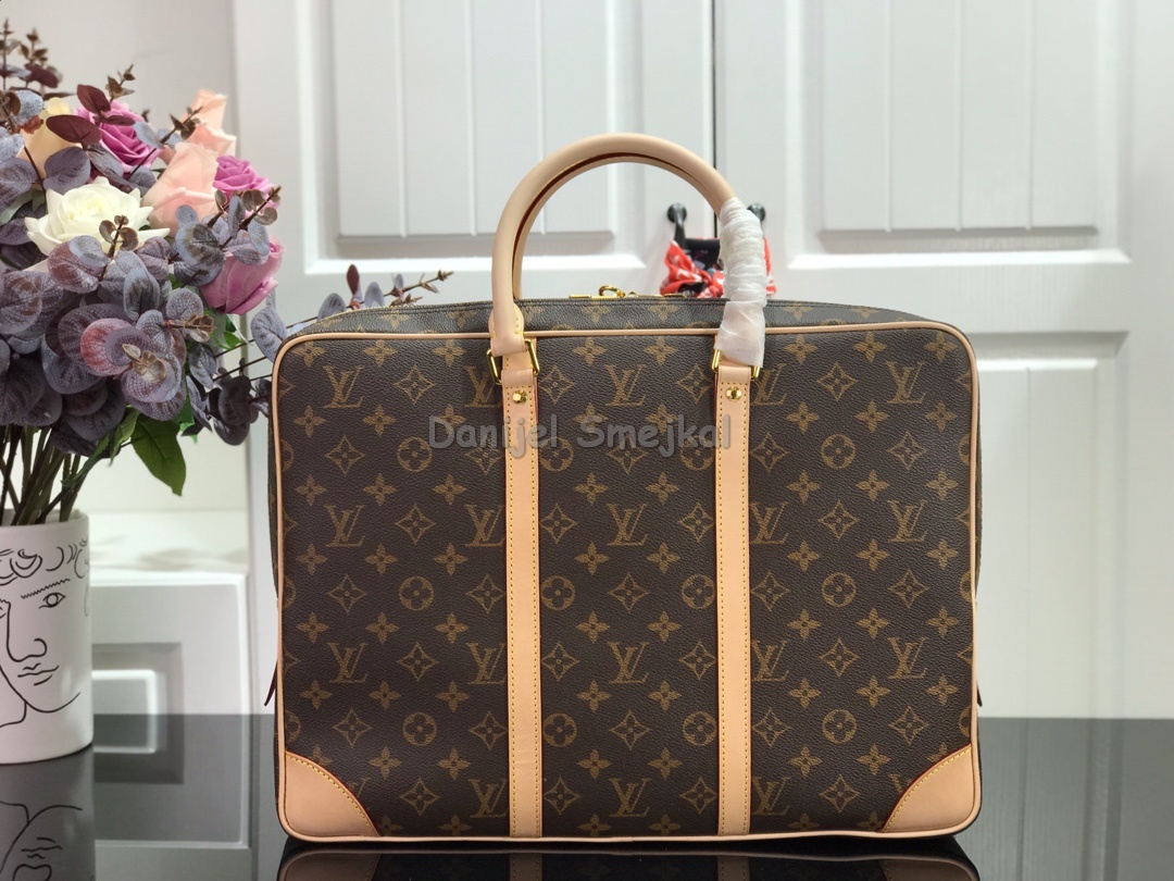 Louis Vuitton M40225 Porte Documents Voyage Monogram Macassar 41cm