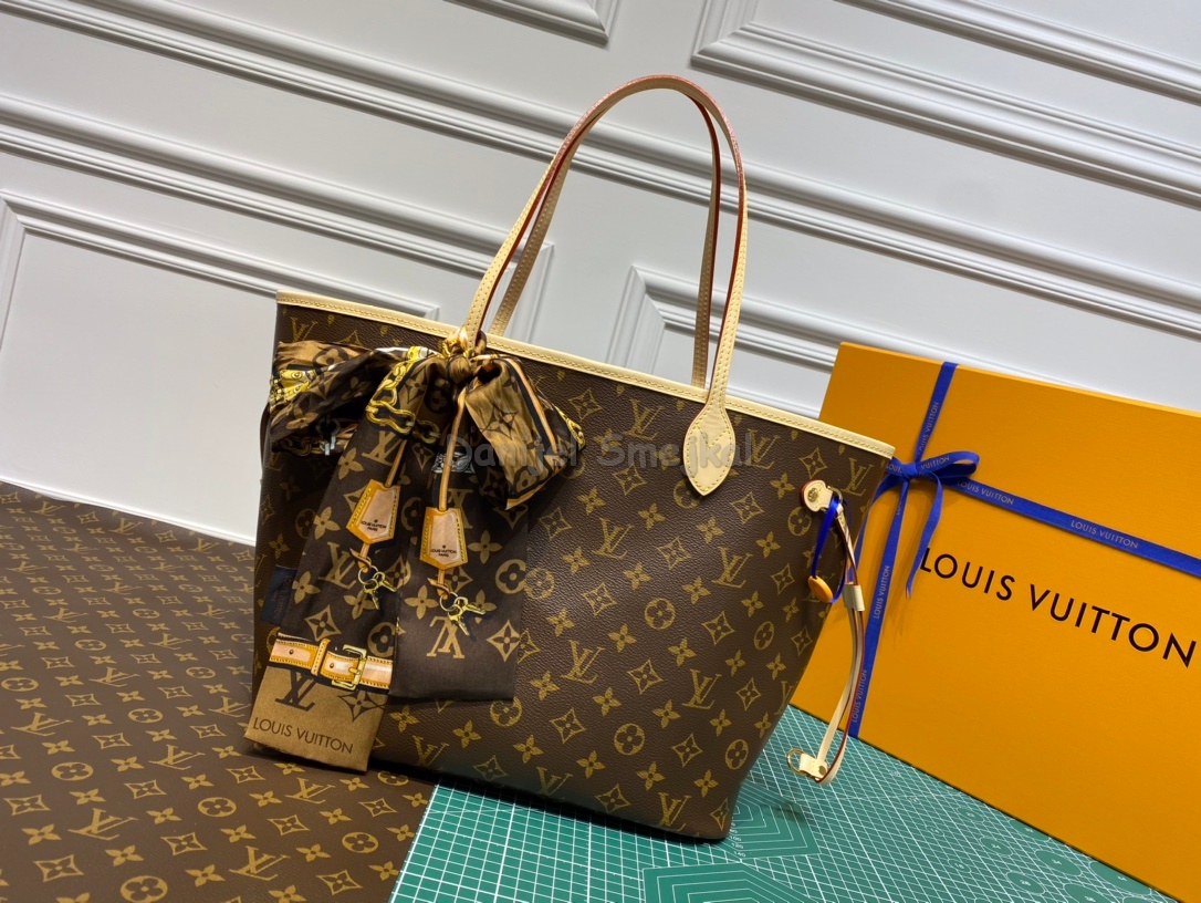 Louis Vuitton M41178 Neverfull MM Monogram Canvas 32cm