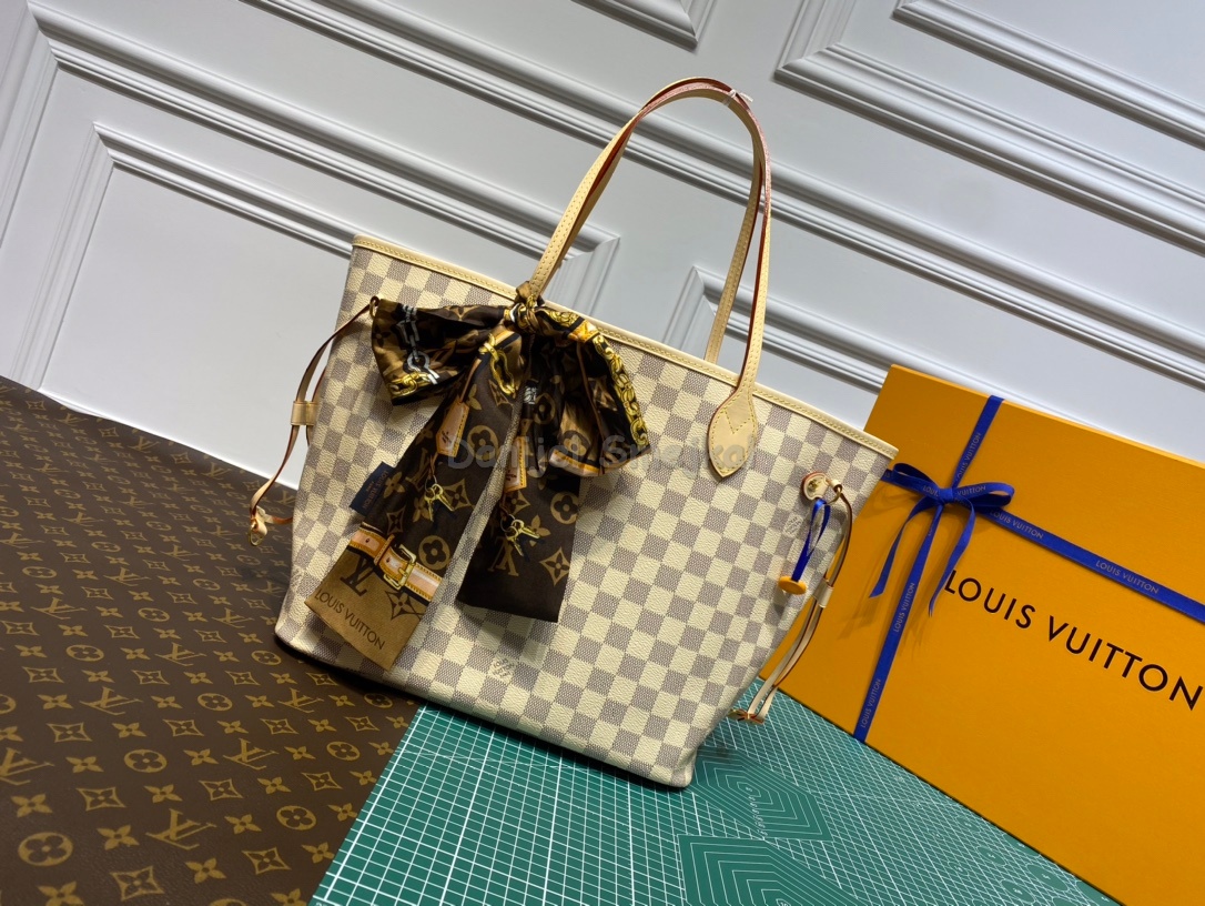 Louis Vuitton M41361 Neverfull 32cm