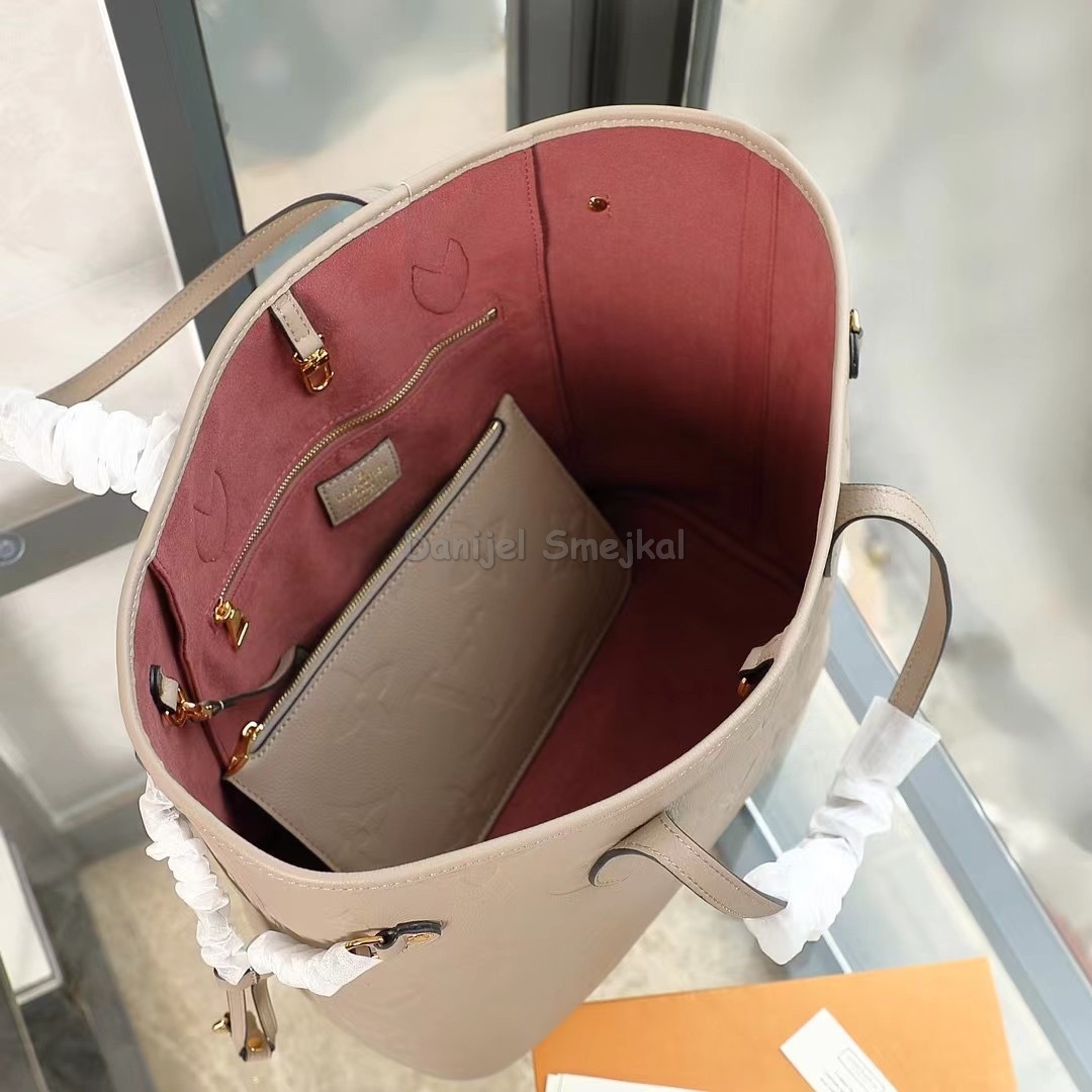 Louis Vuitton M45685 Neverfull MM Tote Bag 32cm