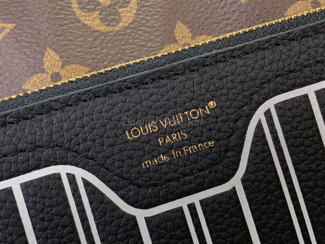 Louis Vuitton M46137 Neverfull MM Monogram Canvas 32cm