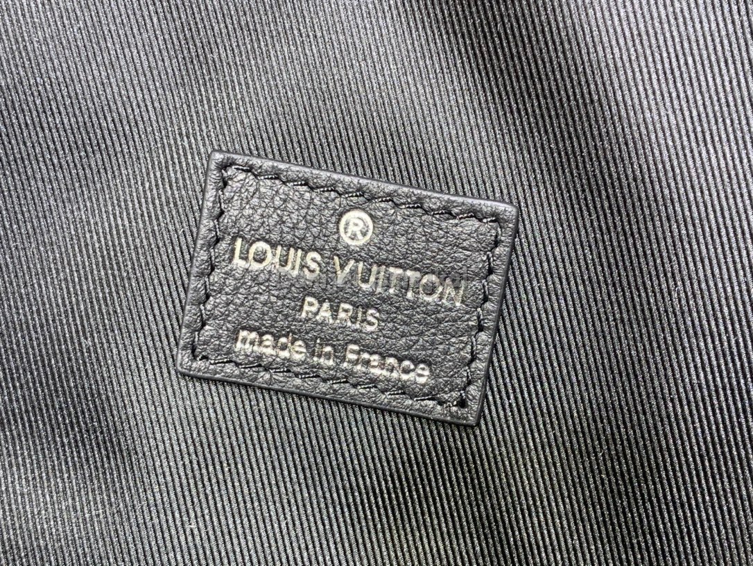 Louis Vuitton M46554 Helmet Bag Monogram Shadow 38cm