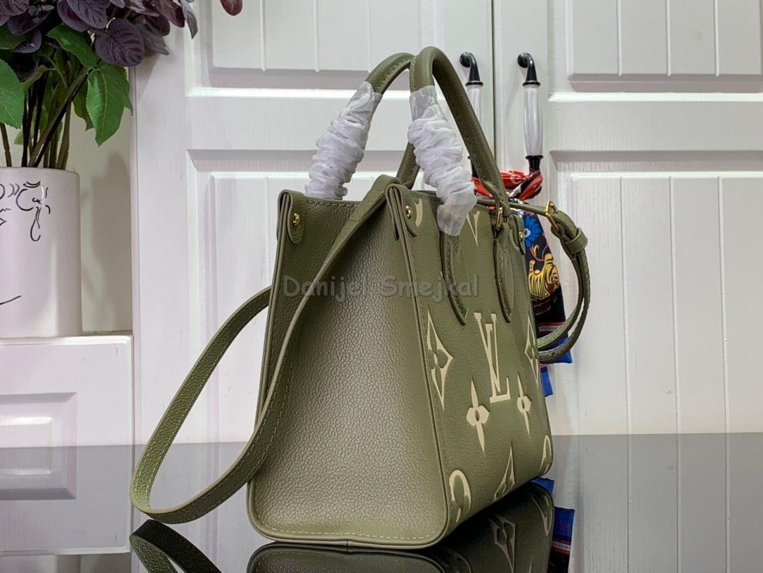 Louis Vuitton M46647 OnTheGo PM Bicolor Monogram Empreinte Leather 25cm