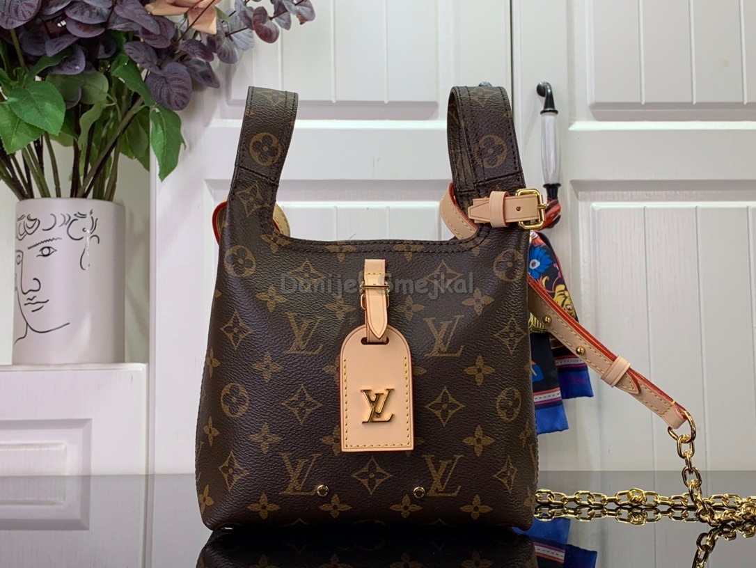 Louis Vuitton M46816 Atlantis BB Monogram Reverse Canvas 17cm