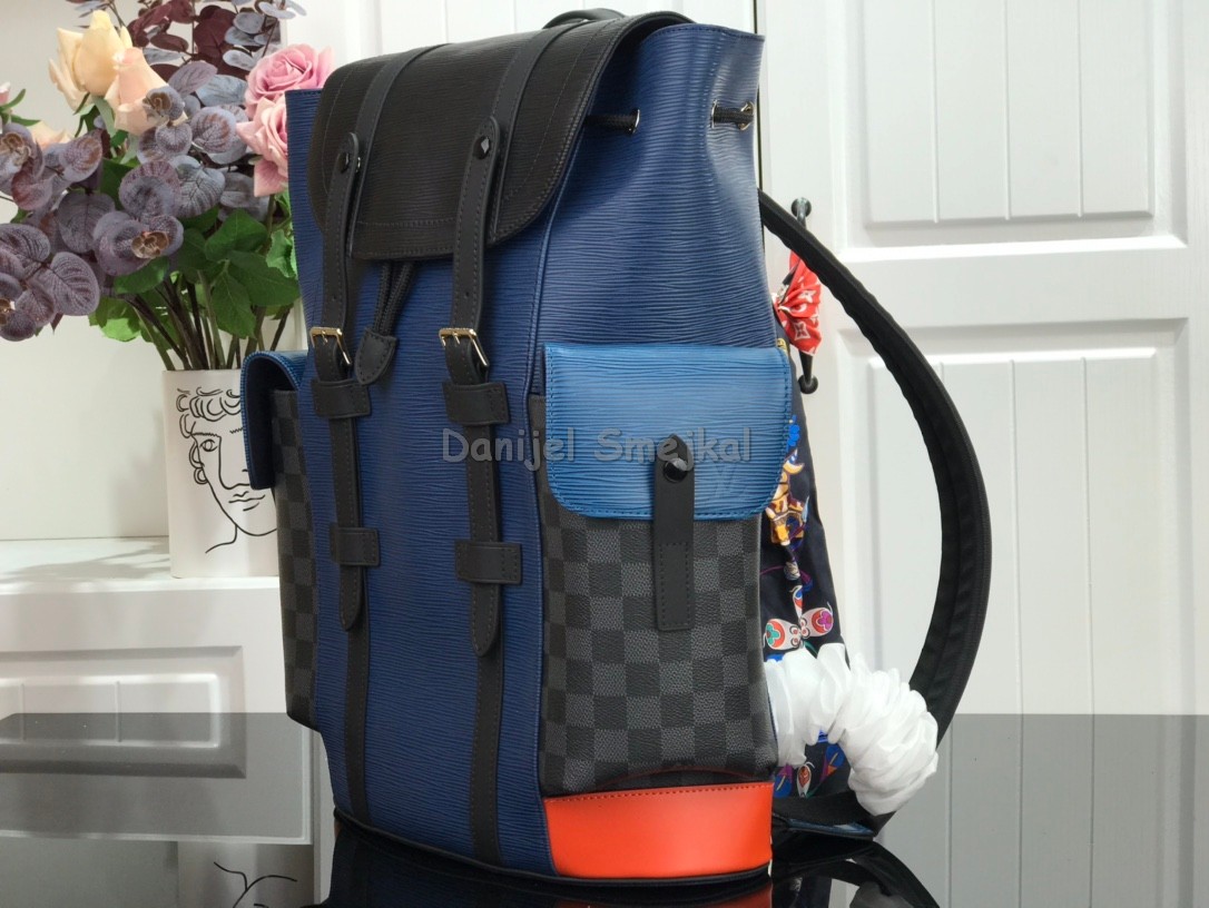 Louis Vuitton M53425 Christopher PM Backpack 41cm