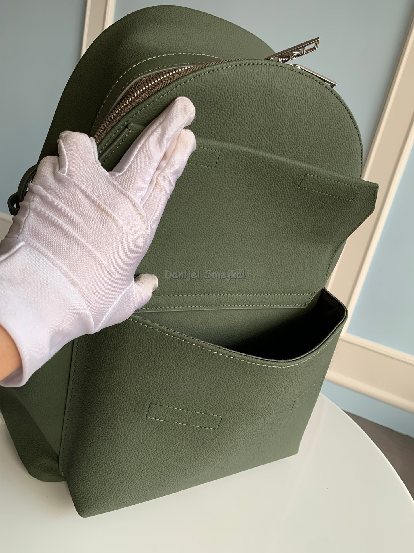Louis Vuitton M57079 Takeoff Backpack LV Aerogram 43cm