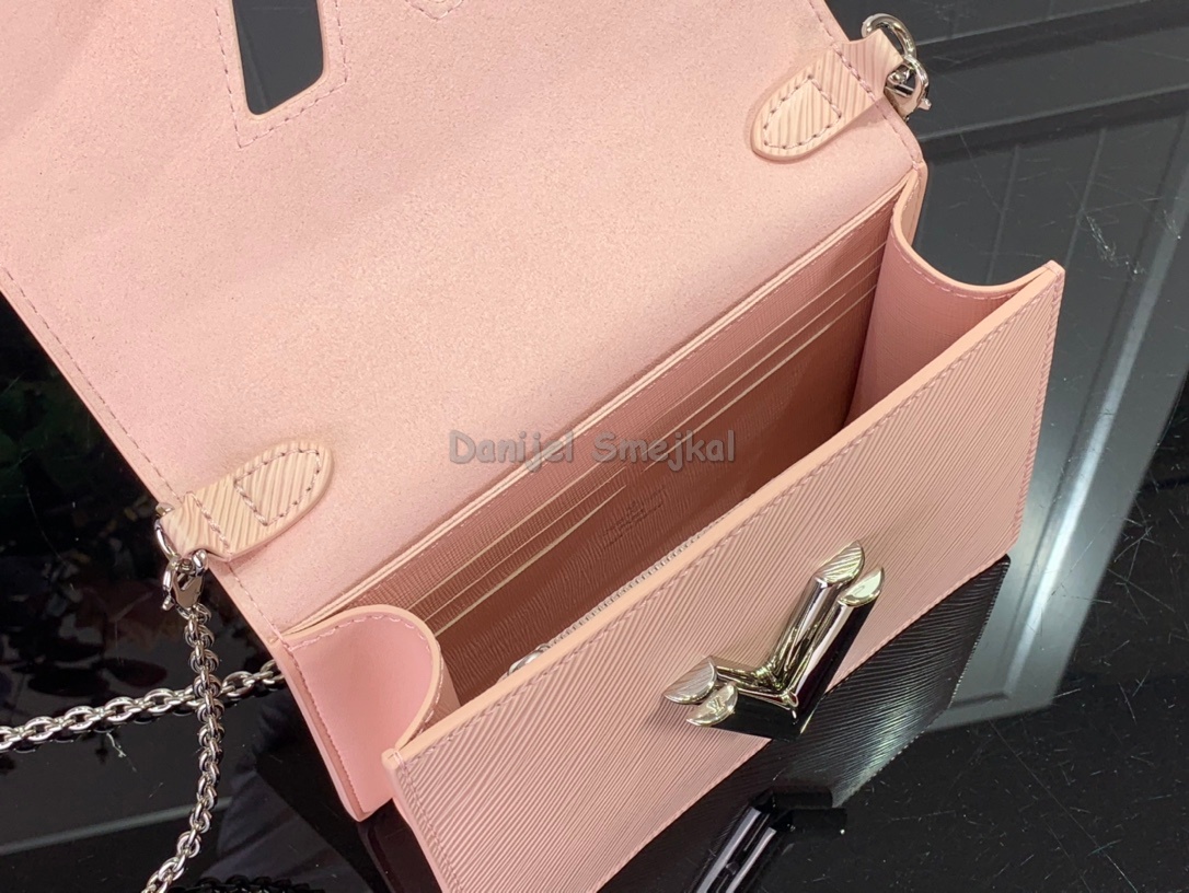 Louis Vuitton M68750 Twist Belt Chain Pouch Epi Leather 