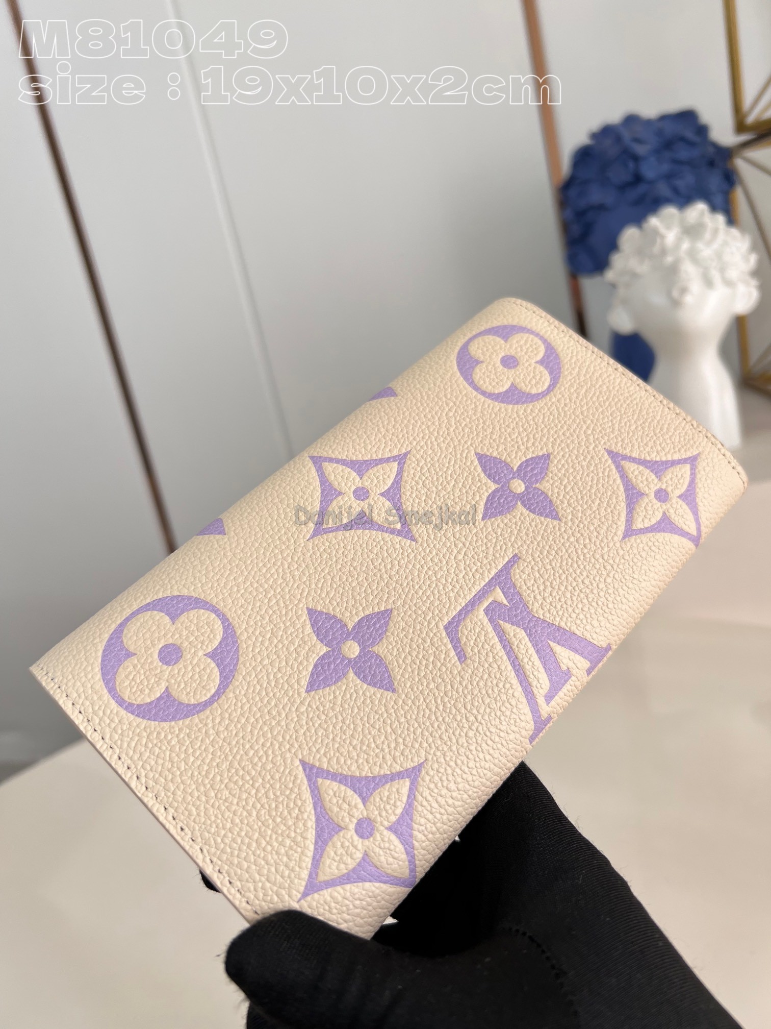 Louis Vuitton M81049 Sarah Wallet Bicolor Monogram Empreinte Leather 