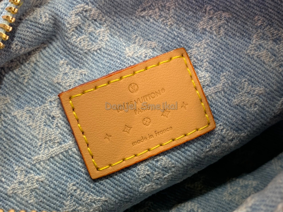 Louis Vuitton M81098 Loop Monogram Denim 23cm