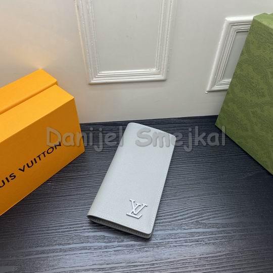 Louis Vuitton M81153  LV Aerogram Portefeuille Brazza Wallet