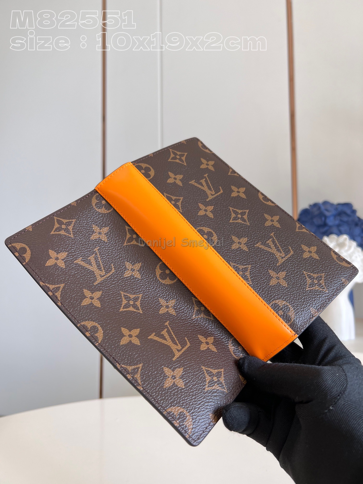 Louis Vuitton M82551 Brazza Wallet Monogram Macassar Canvas