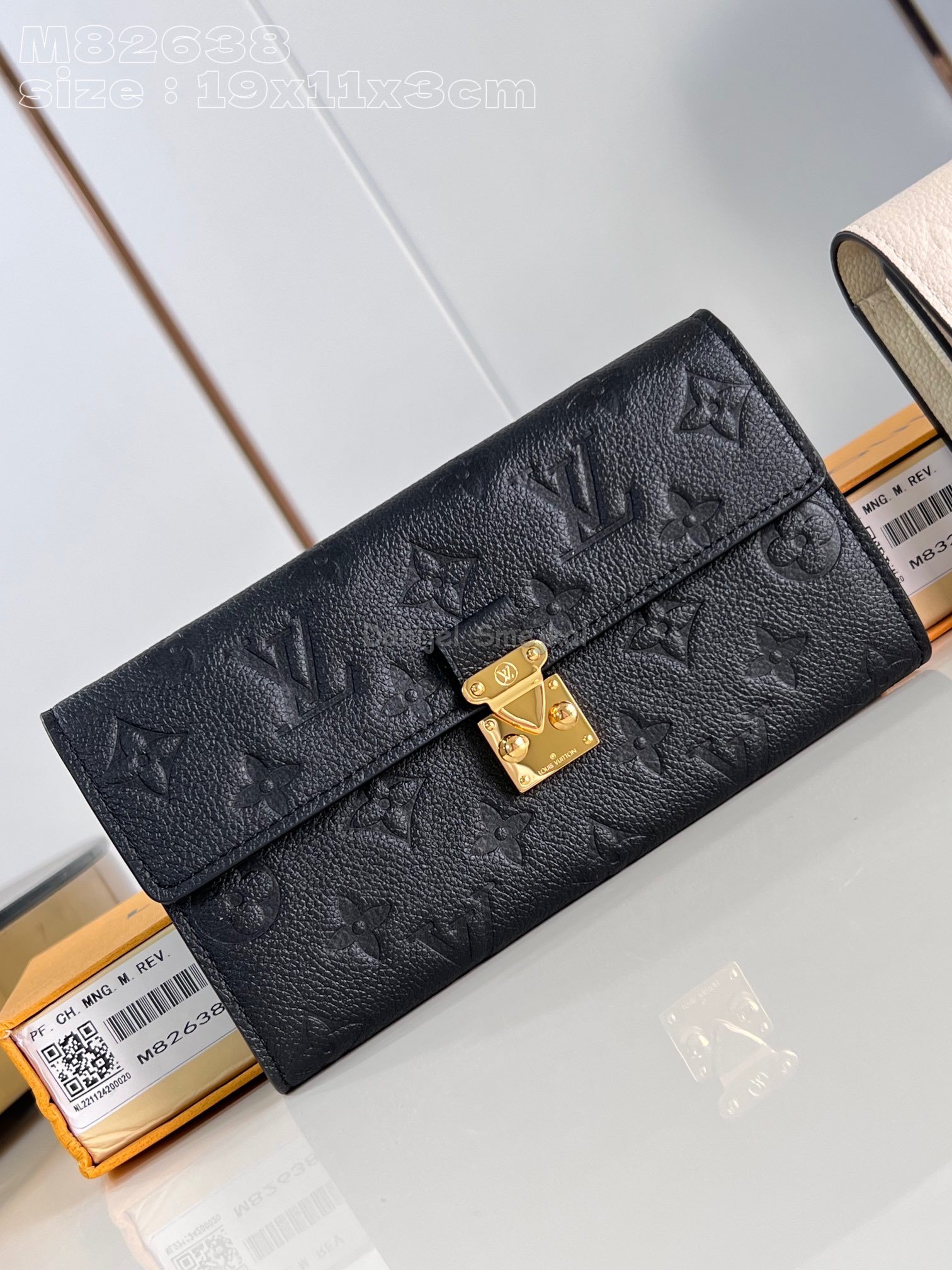 Louis Vuitton M82638 Sarah Wallet Monogram Empreinte Leather