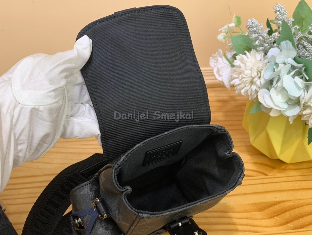 Louis Vuitton M82769 Nano Christopher Monogram Eclipse 14cm 