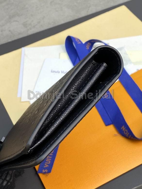 Louis Vuitton N82509 Brazza Wallet 