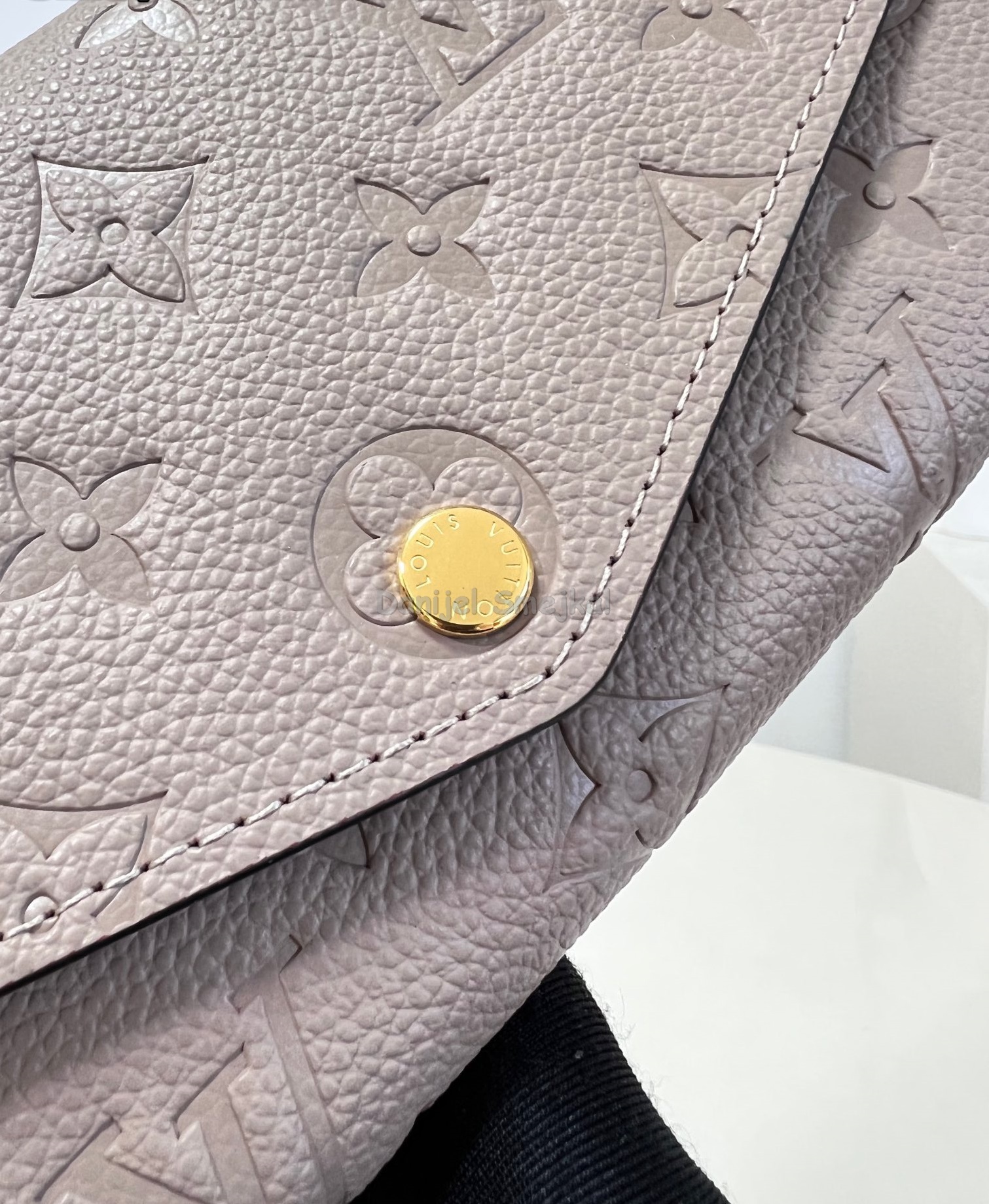 Louis Vuitton Sarah Wallet Monogram Empreinte Leather 
