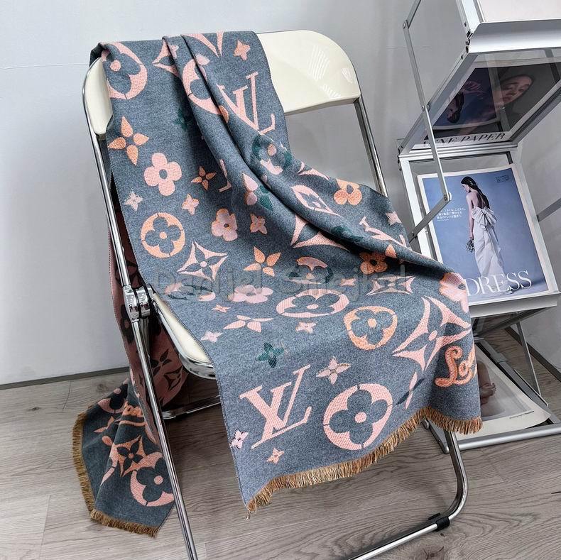 Louis Vuitton Scarf 