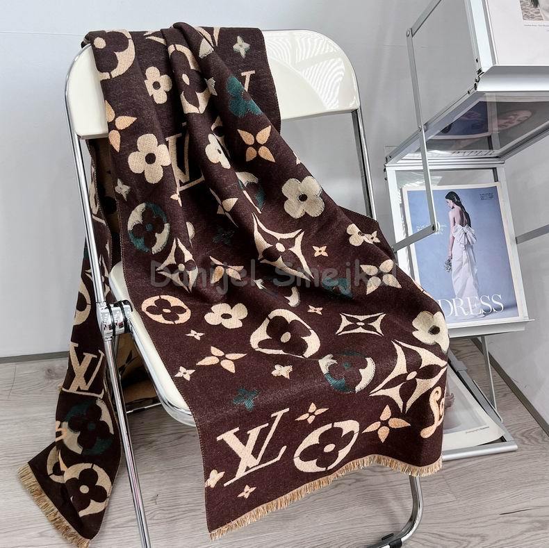 Louis Vuitton Scarf 