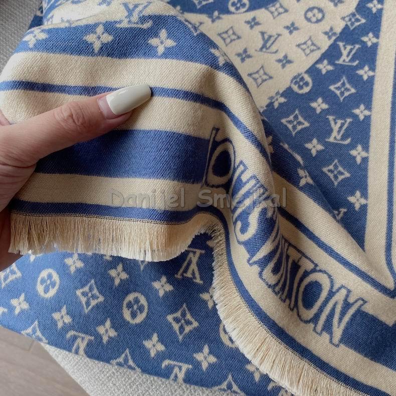 Louis Vuitton Scarf 