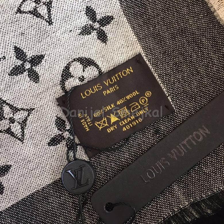 Louis Vuitton Scarf 