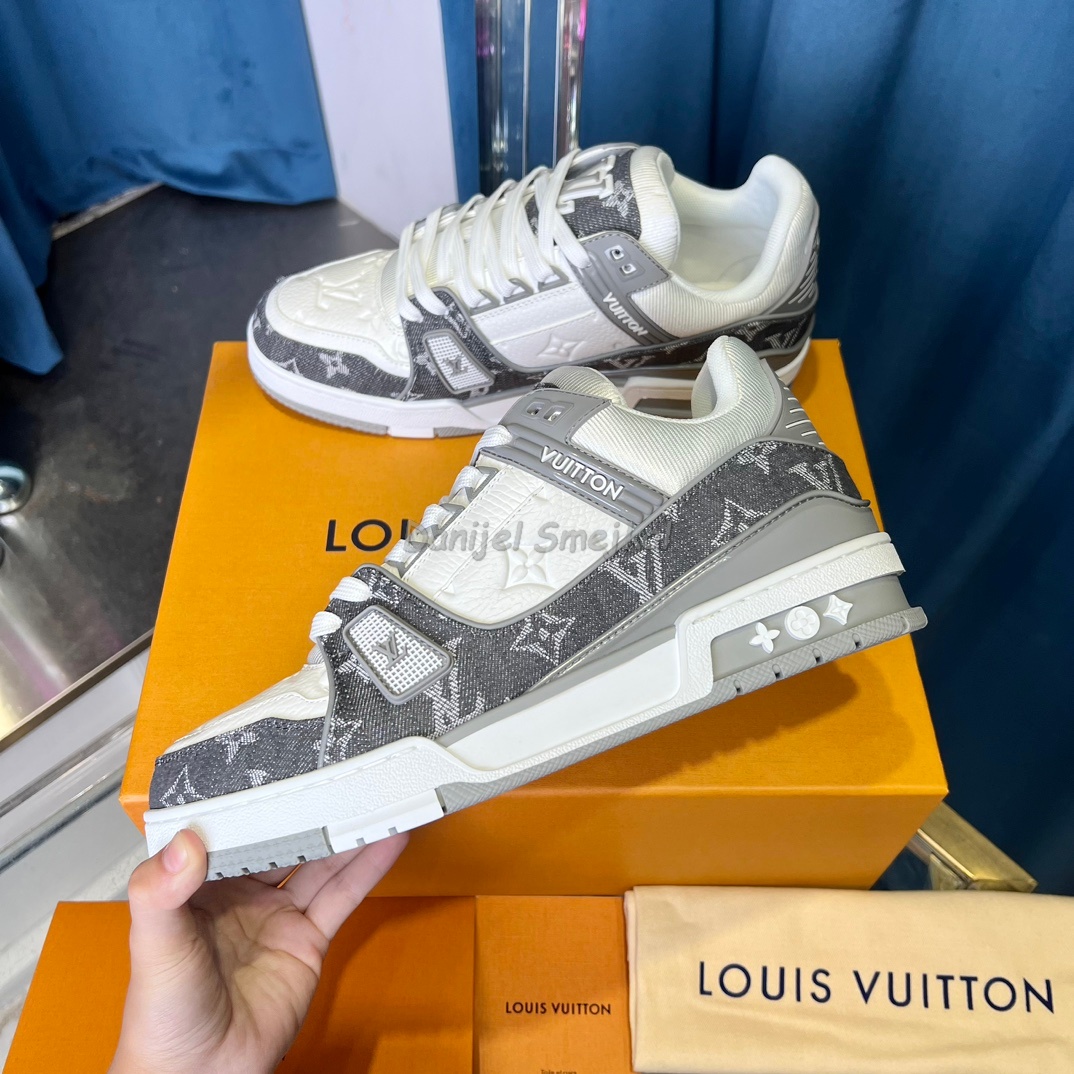 Louis Vuitton Trainer Sneaker