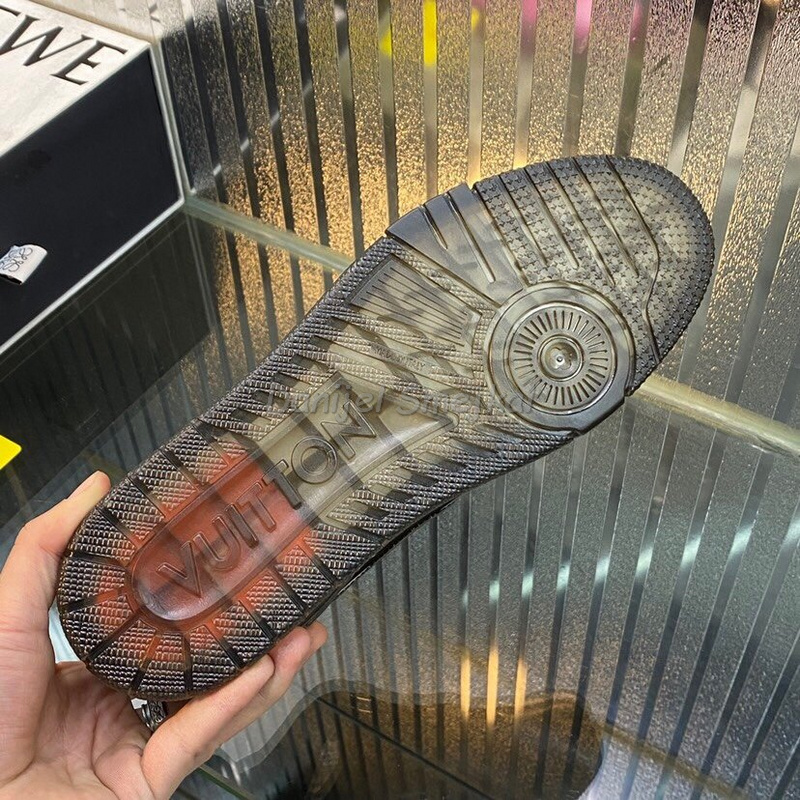 Louis Vuitton Trainer Sneaker