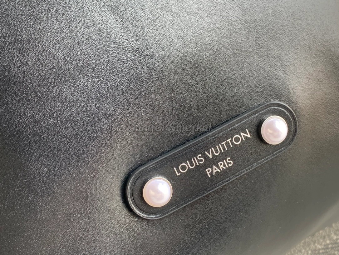 2025 Louis Vuitton Vagabond Hobo H35 Mens Bag M13986 38cm 