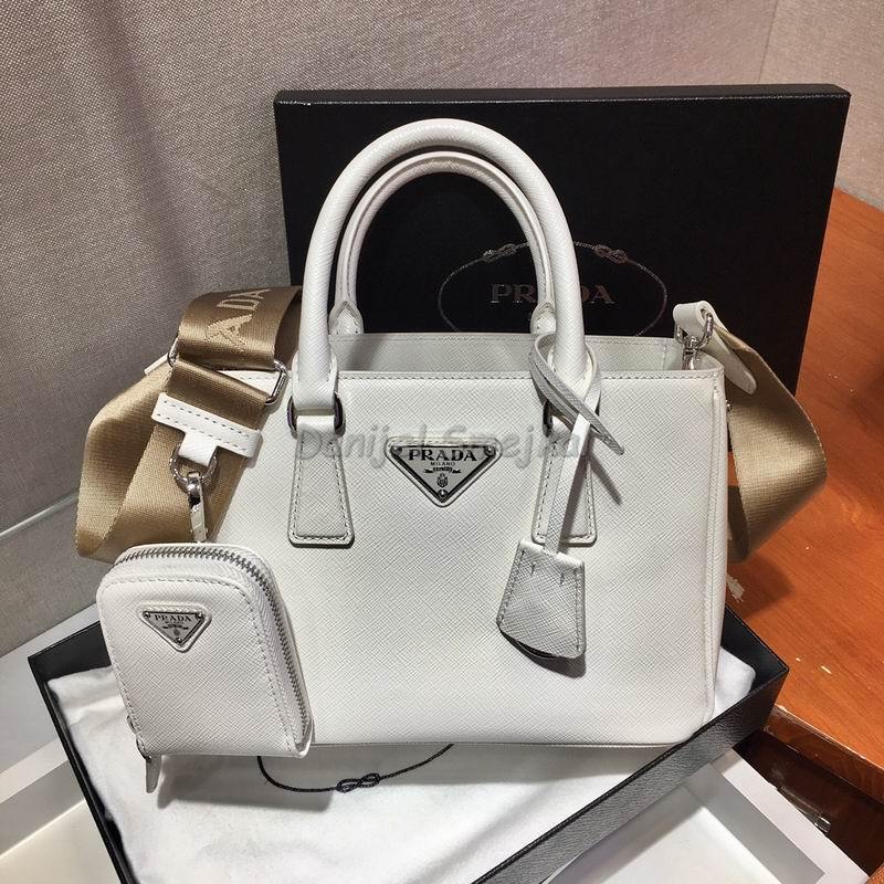 Prada Galleria Saffiano 23cm