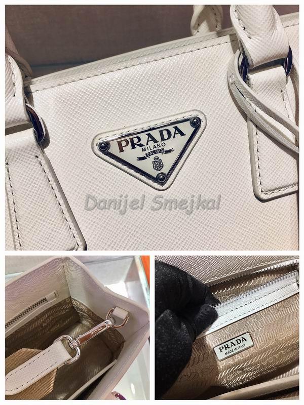 Prada Galleria Saffiano 23cm