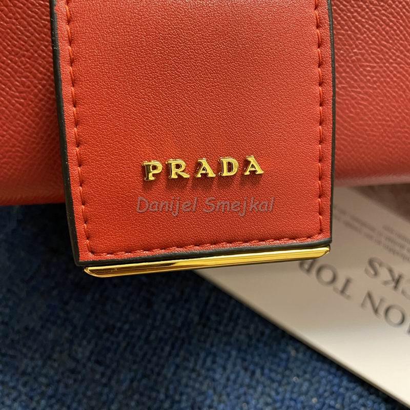  Prada Handbag 33cm