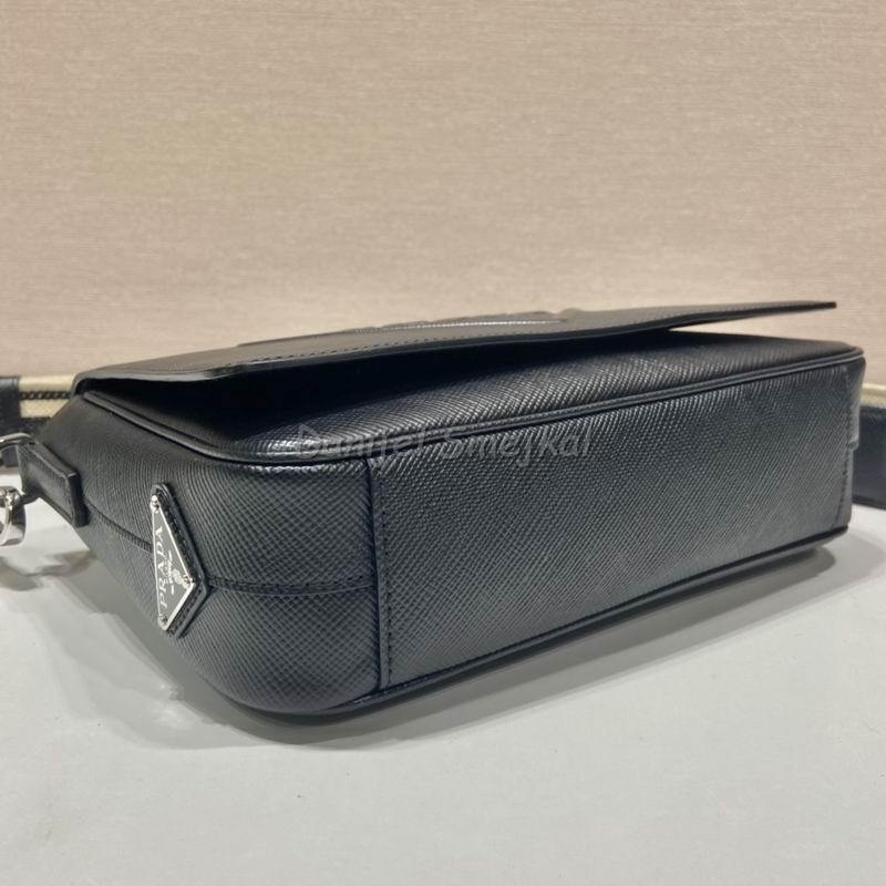 Prada Saffiano 26cm