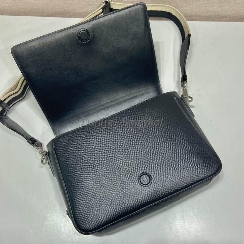Prada Saffiano 26cm