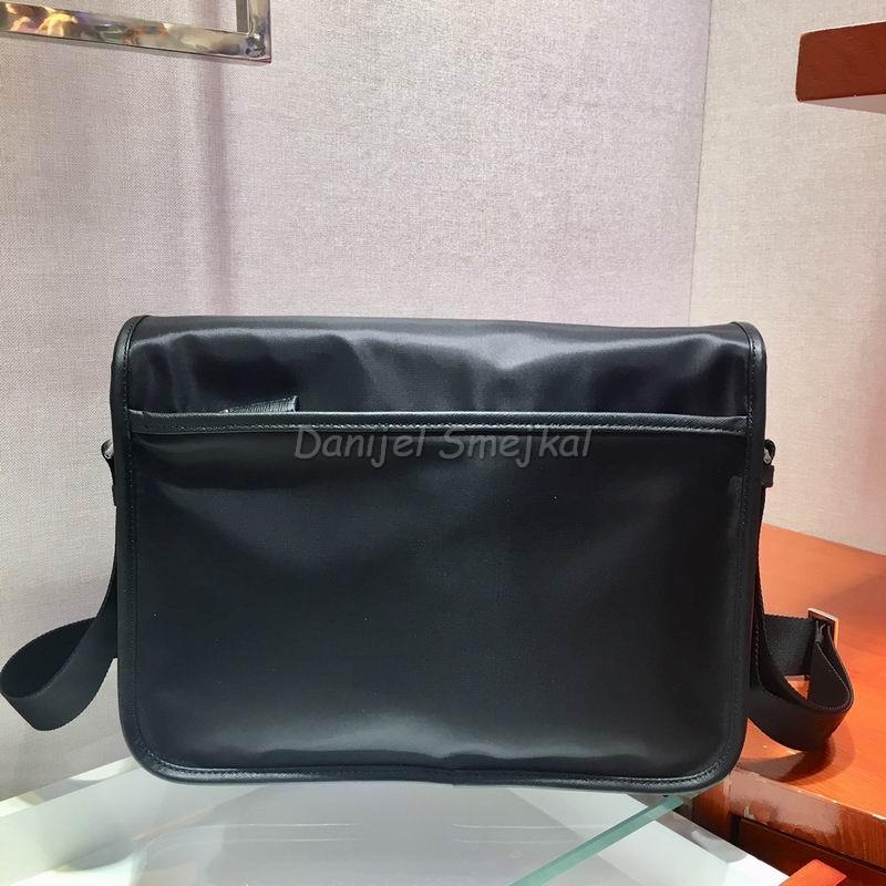 Prada Saffiano 32cm