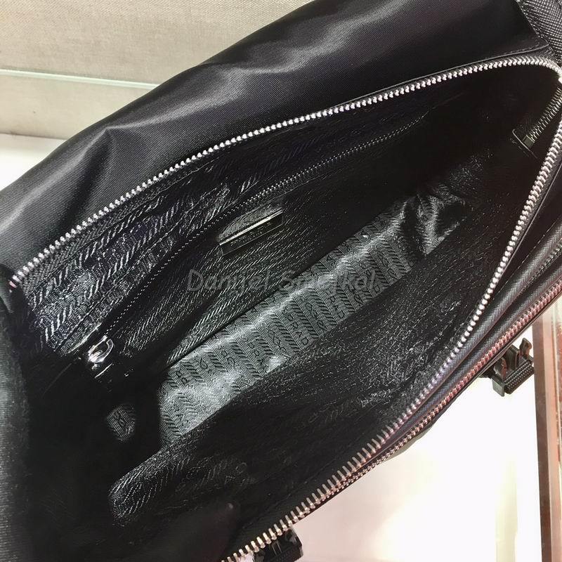 Prada Saffiano 32cm