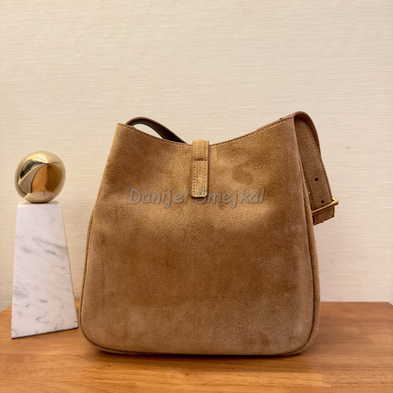 Yves Saint Laurent Bucket Bag 713938 22cm